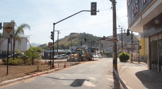 Trânsito Em Fabriciano Muda De Sentido E Ganha Revitalização Na Sinalização Jornal Bairros Net 