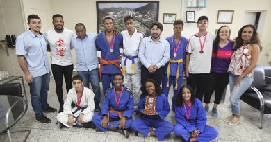 Medalhistas | Alunos-atletas de Timóteo foram recebidos pelo prefeito