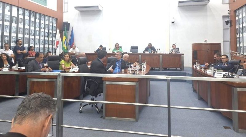 Comissão Processante contra o prefeito Gustavo Nunes é sepultada na Câmara de Ipatinga
