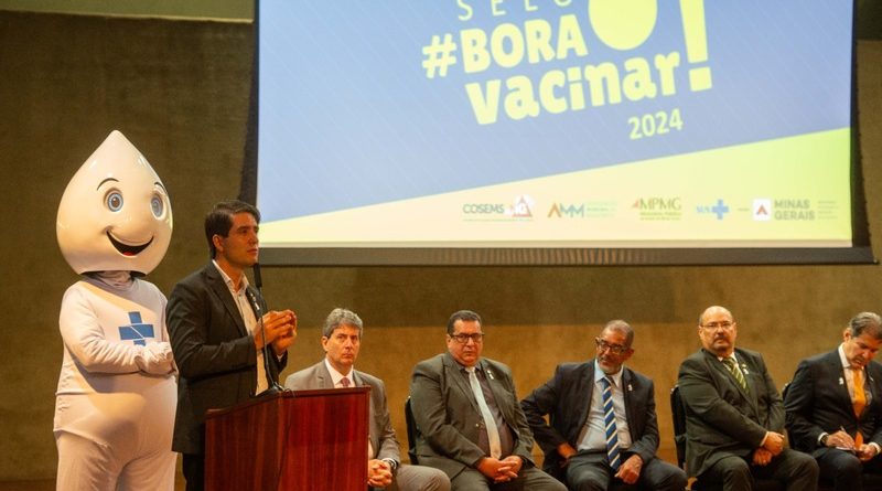 Estado certifica 356 municípios com melhores índices de vacinação. Marliéria e Antônio Dias recebem o “Selo Ouro”