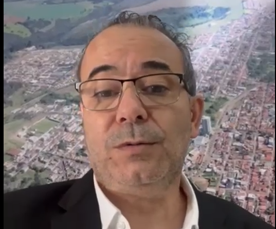 Presidente da Comissão Finanças da Câmara de Timóteo fala da rejeição das contas do ex-prefeito Douglas Willkys