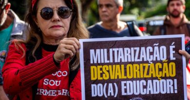 Nota do Sind-UTE/MG sobre a suspensão do  programa de militarização das escolas públicas