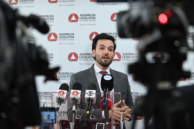 Presidente da ALMG, deputado Tadeu Leite, busca negociar prazo na avaliação de ativos para Propag