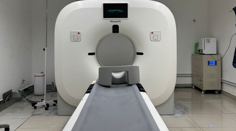 Ipatinga reforça rede pública de saúde com novo tomógrafo no Hospital Municipal