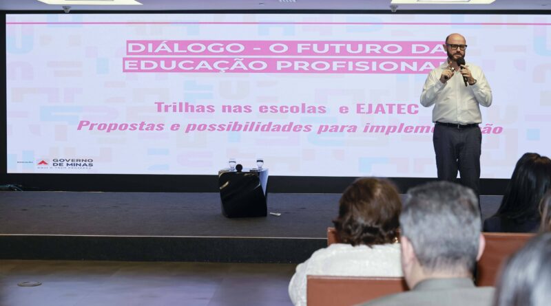 Educação de Minas capacita instituições de ensino para a sexta edição do Trilhas de Futuro