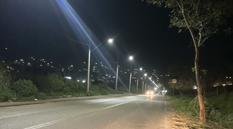 MAIS SEGURANÇA: Ruas, praças, avenidas e escadarias ganham iluminação em Timóteo