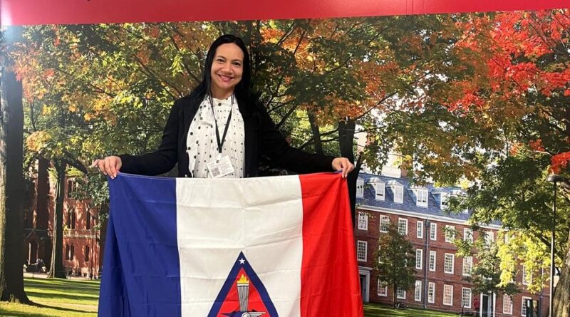 Servidora da Prefeitura de Timóteo está em Harvard apresentando projeto de inclusão de mulheres vítimas de violência