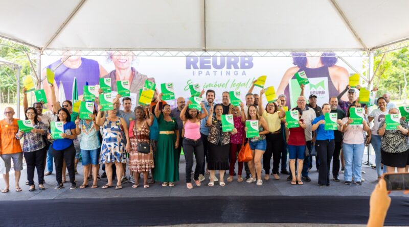 Prefeitura de Ipatinga avança com o REURB e entrega centenas de escrituras aos moradores do Planalto