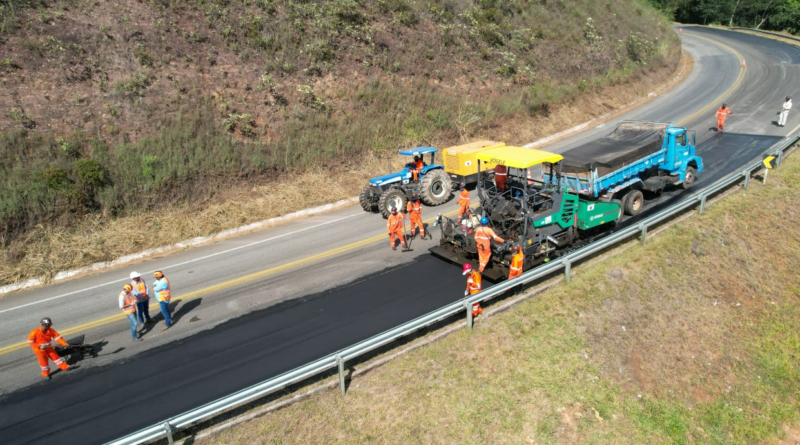 Serviços de sinalização e conserva seguem em diferentes pontos da BR-381