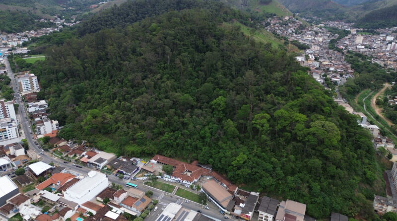 Prefeito de Timóteo intervém e determina novos procedimentos em projetos na mata do Funcionários