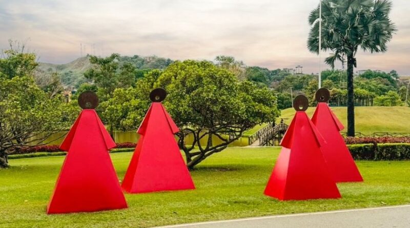 Presépio de aço e Casinha do Papai Noel começam a transformar o Parque Ipanema