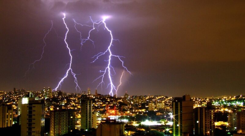 Tecnologia da Cemig emite quase 9 mil alertas de tempestades em 2025