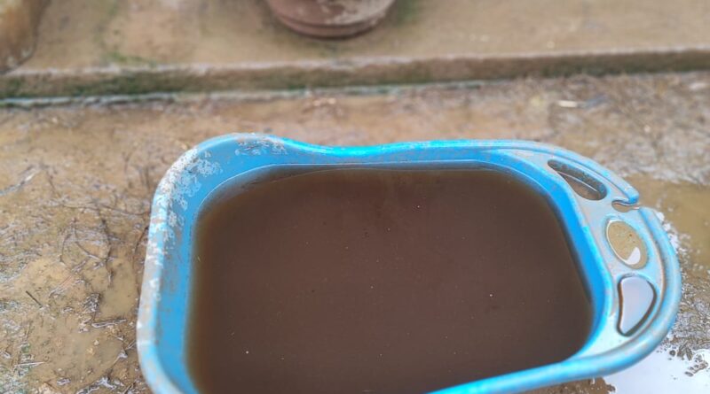 Com o silêncio das autoridades, Copasa continua fornecendo água barrenta em Timóteo