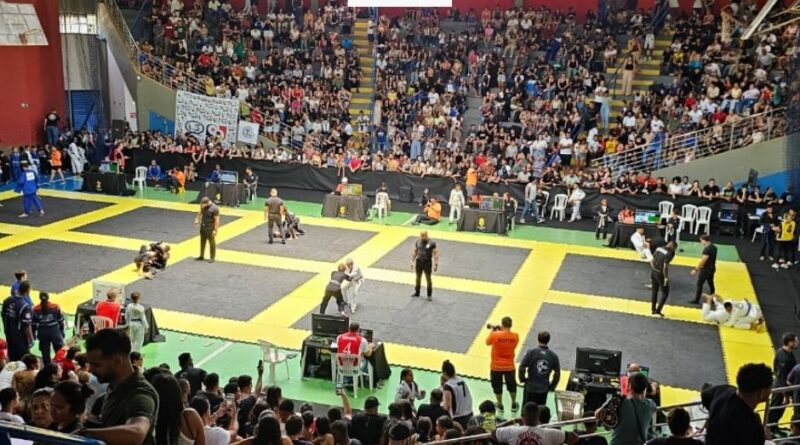 Encerrada em Timóteo a 8ª Copa Leste Minas BJJ (JIU JITSU). O evento lotou o Ginásio Coberto