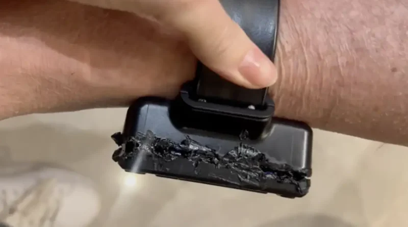 Bolsonaro usou ferro de solda para tentar abrir tornozeleira