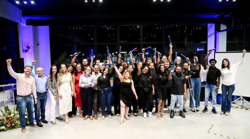 Anglo American forma turma exclusiva de PCDs em curso de Eletromecânica