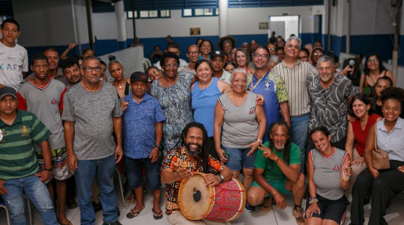Oficina “Tambores Gerais” para alunos da EJA em Timóteo