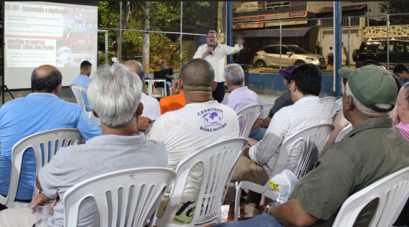 Comunidade do bairro Santa Cruz, em Fabriciano, recebeu a 14ª Edição da Prestação de Contas do deputado Celinho