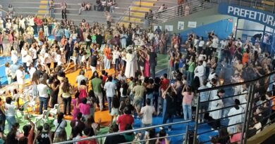 Alegrai-vos reúne fiéis em oração no período de carnaval