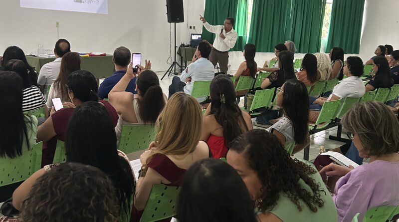 Secretaria de Educação de Timóteo promove encontro com gestores escolares