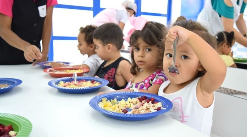 Merenda Escolar em Timóteo será fornecida por sete empresas ao valor de R$ 1,4 milhão
