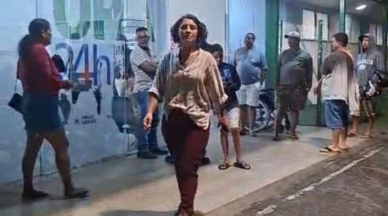 Vereadora Professora Cida Lima cobra explicações sobre superlotação na UPA e no Hospital de Ipatinga