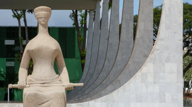 Por unanimidade, STF enquadra caixa 2 como improbidade administrativa