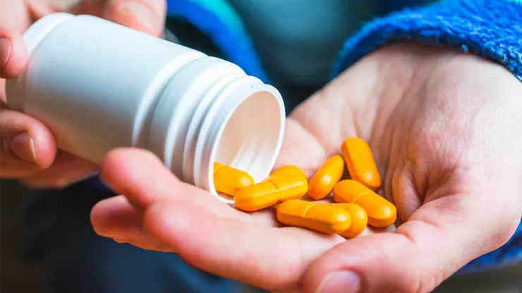 Medicamentos: Ex-prefeito e empresários são condenados por fraude em licitação