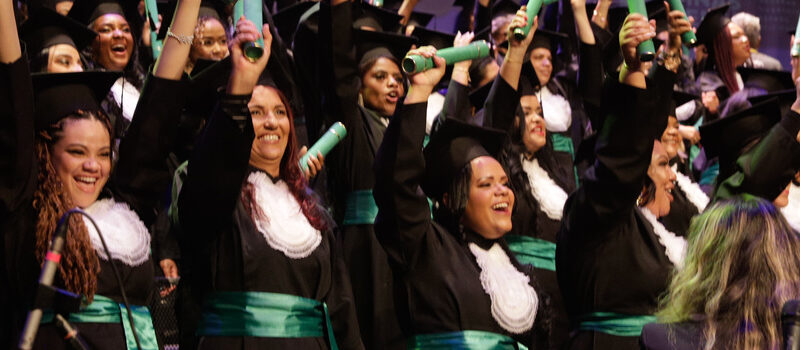 Trilhas de Futuro alcança marca histórica de 100 mil profissionais formados em Minas Gerais