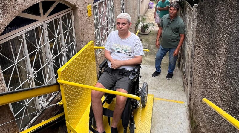 Vereador Raimundinho viabiliza instalação de elevador e transforma rotina de família em Timóteo