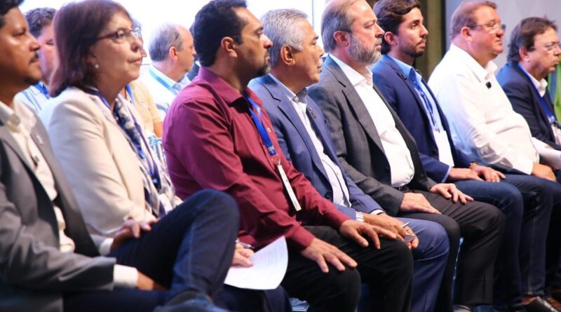 Ipatinga sedia lançamento nacional de programa de eficiência energética com presença de autoridades