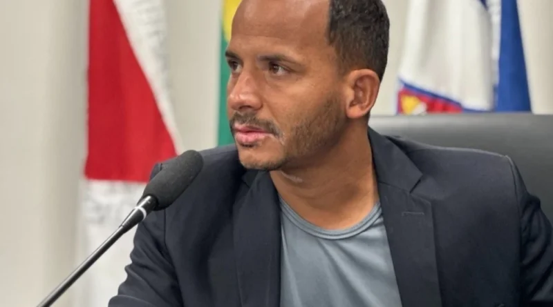 Vereador Fabiano Ferreirah faz apelo ao prefeito Capitão Vitor: “Devolva os sonhos do Setor 7”