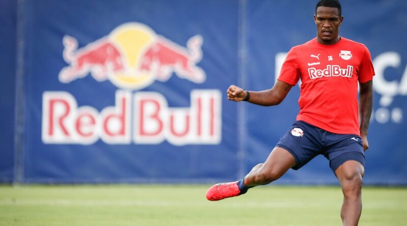 Gustavo Marques, jogador do Bragantino, é suspenso por fala machista contra árbitra