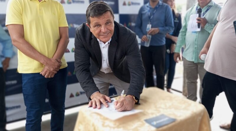 Mudança no CONSAÚDE: prefeito de Timóteo toma posse após renúncia de Márcio Lima