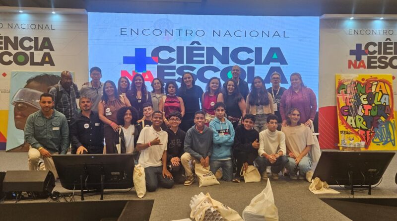 Rede Municipal de Ipatinga participa de encontro nacional sobre educação científica em Brasília