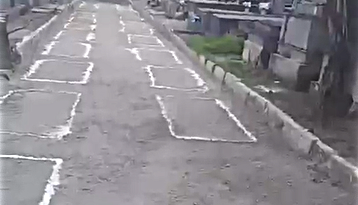 Fechamento de via interna para abertura de covas no Cemitério Jardim da Saudade causa indignação de famílias