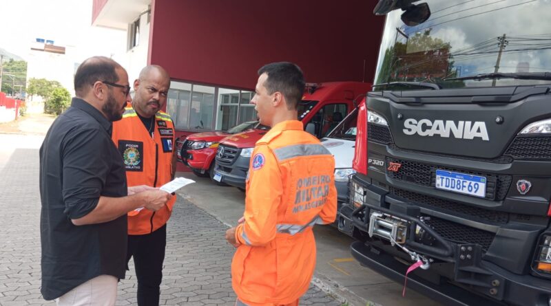 Vereadores apontam falhas estruturais na sede dos Bombeiros inaugurado na gestão do ex-prefeito Douglas Willkys