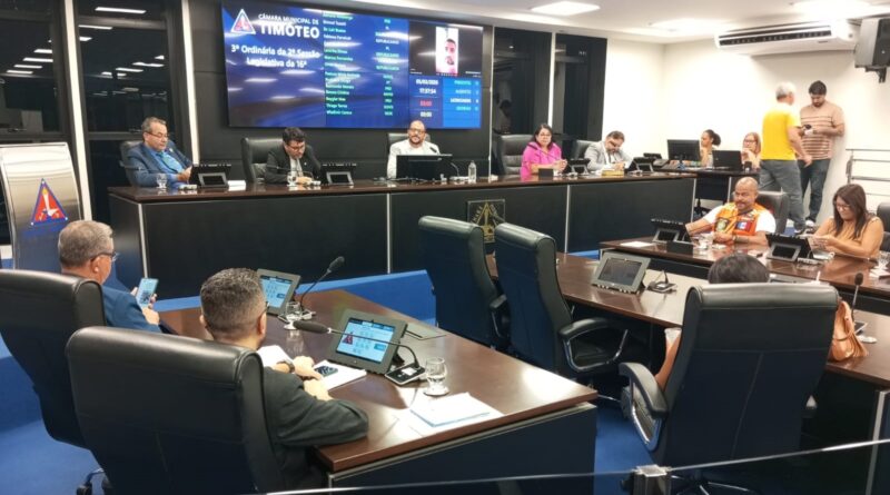 Câmara aprova projetos sobre fibromialgia e diretrizes para monitoramento das vias públicas