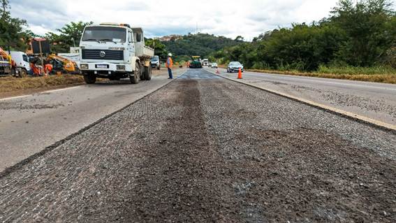 Obras e manutenção avançam na BR-381 entre Caeté e Governador Valadares