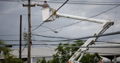 Corte de energia por dívida inexistente gera indenização a morador