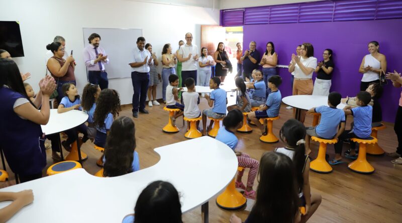 Prefeitura de Belo Oriente implanta educação bilíngue na rede municipal beneficiando 2.200 alunos