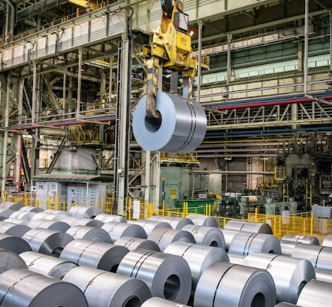 Dia do Aço: Usiminas desenvolve materiais mais resistentes e sustentáveis para a indústria 