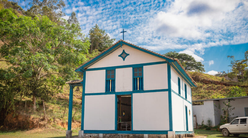 Igreja do Ipaneminha ganha destaque internacional e representa Ipatinga em evento de turismo