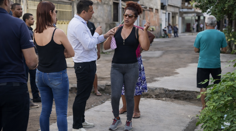 Prefeito Capitão Vitor Prado confirma obras de asfaltamento na rua João Pedreiro, em Cachoeira do Vale