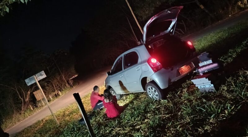 Um mês após morte, rotatória sem sinalização volta a registrar incidente na LMG-759, em Revés do Belém