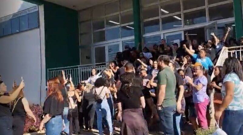 GREVE NA PMI: Servidores da Prefeitura de Ipatinga cruzam os braços nesta segunda-feira