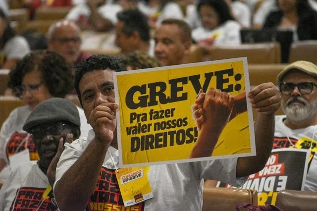 Greve dos servidores de Timóteo começa nesta quarta-feira e atinge todos os setores