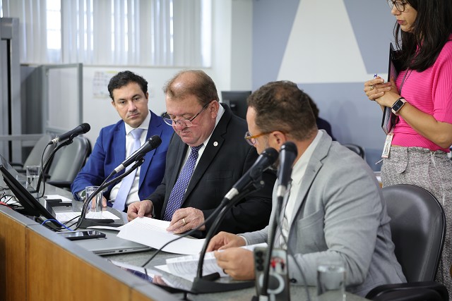 Deputado Celinho Sintrocel avança com projeto para Coronel Fabriciano e participa da aprovação de propostas na ALMG