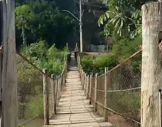 Moradores cobram construção urgente de ponte entre Chácara Madalena e Vila Formosa e denunciam descaso da Prefeitura de Ipatinga