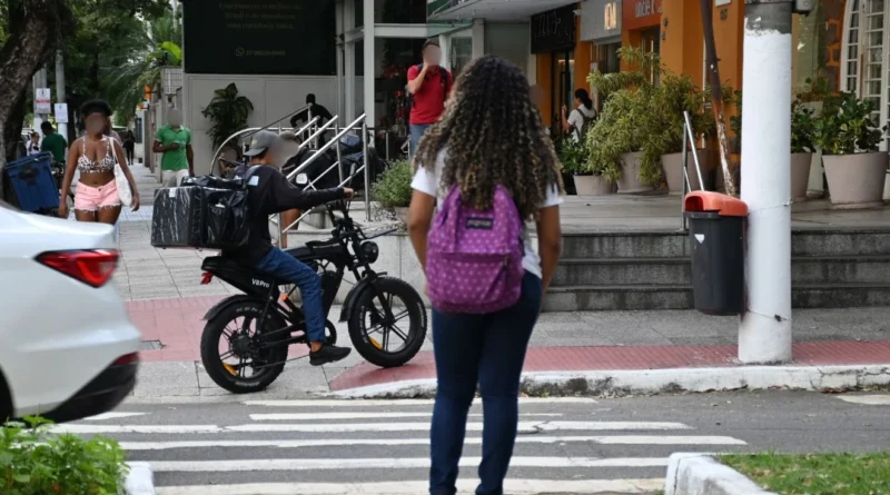 Falta de regras para bicicletas elétricas vira ameaça nas ruas de Timóteo e Vale do Aço